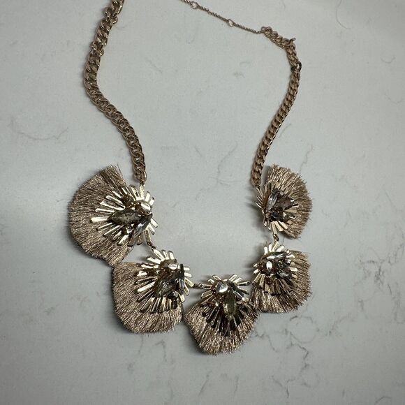 Rose/Gold-Colored Faux Gemstone Statement Metal Necklace - Picture 6 of 8